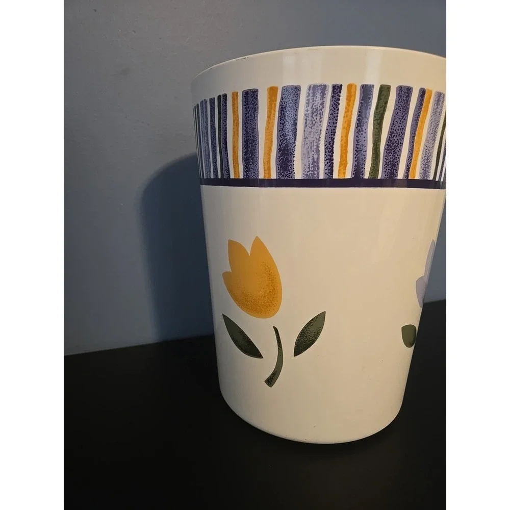 Vtg Wastebasket Cream Blue Yellow Tulip Floral Trash Can USA Hard‎ Plastic